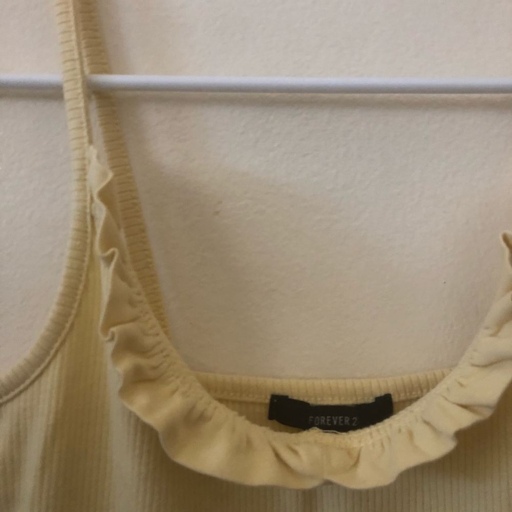 Yellow tank top - Picture 2 of 3